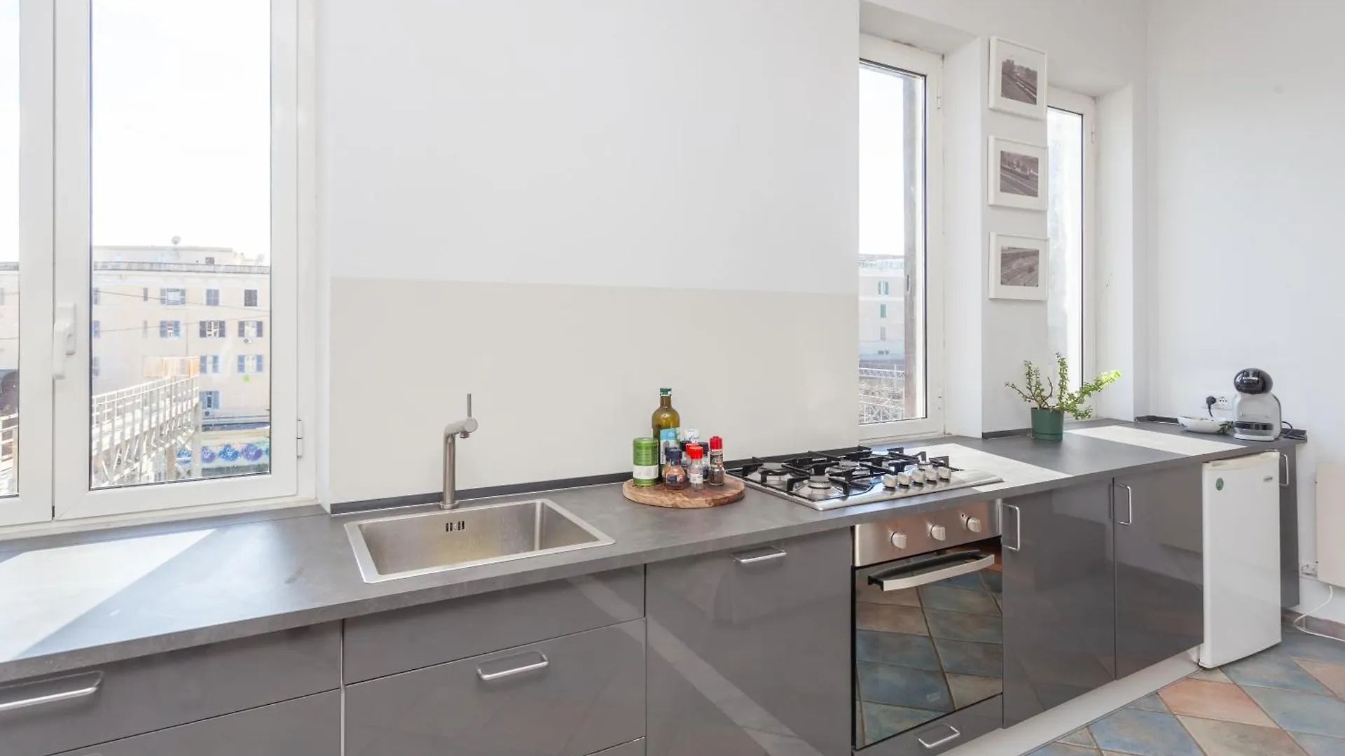 San Lorenzo Skyrail Loft - By Openroma
