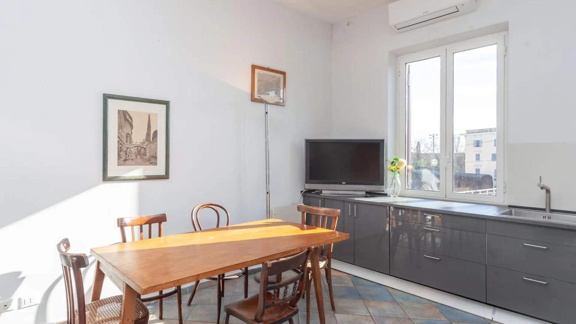 Daire San Lorenzo Skyrail Loft - By Openroma İtalya